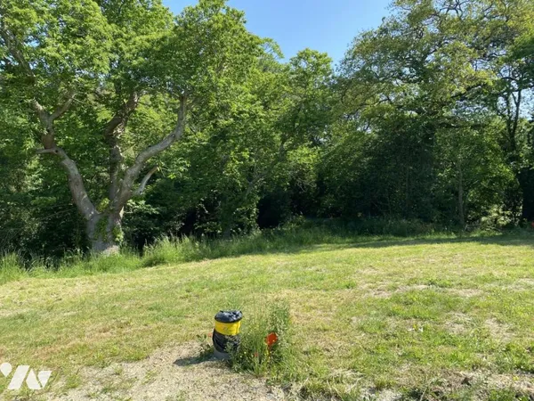 Terrain 641 m²