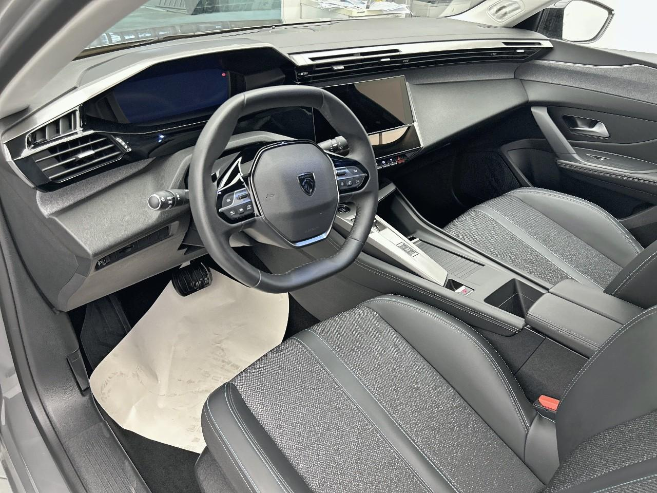 Peugeot 308 puretech 130ch s&s eat8 allure — photo 9