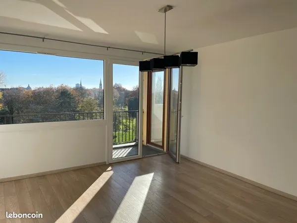 Appartement avec loggia