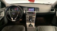 Volvo V60 D3 150ch R-Design Geartronic — photo 11