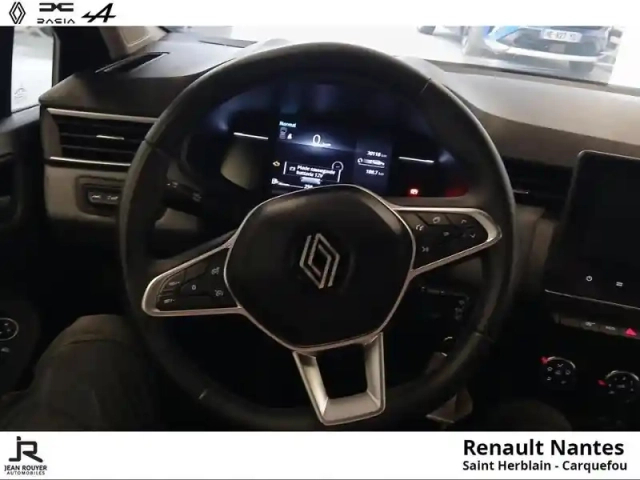 Renault Clio 1.0 tce 90ch evolution — photo 28
