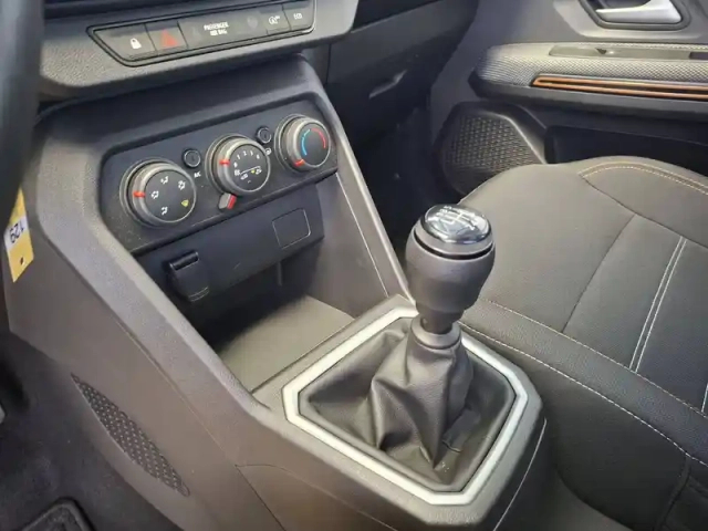 Dacia Sandero eco-g 100 — photo 15
