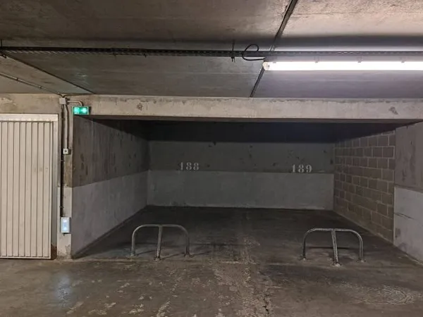 Parking 25 m²