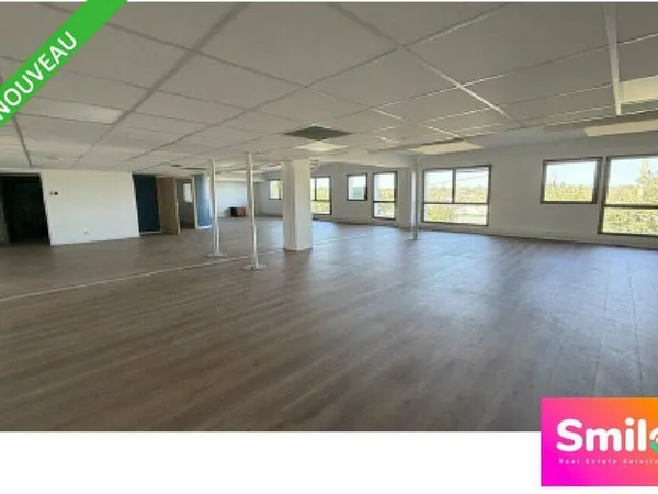 Bureaux 422 m²