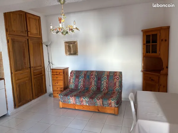 Studio meublé indépendant 20 m² - Le Crès centre-ville - 420 CC