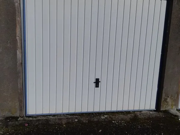 ETUPES - Garages disponibles
