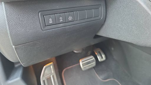 Peugeot 308 SW 1.6 Puretech 225 EAT8 - GT – 2018 – 120980 km – Essence – Boîte Automatique — photo 12