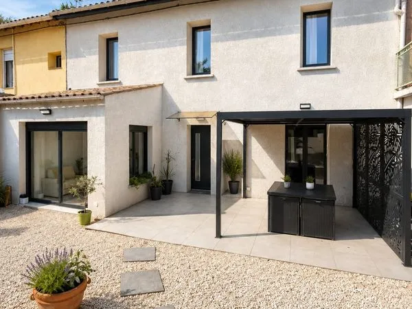 Ensemble de 2 maisons rénovées- ideal investiss. Locatif ou projet familial ou professionnel