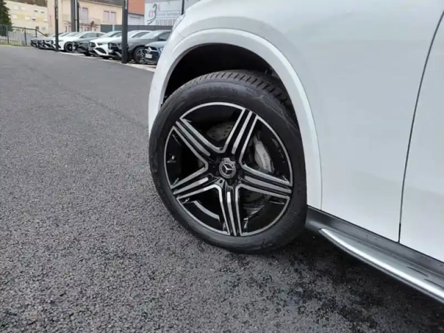 Mercedes Glc 300 de 4matic amg line — photo 29