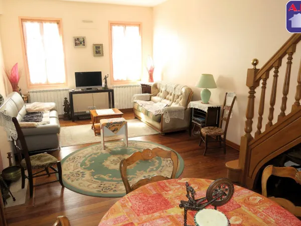 Maison rénovée 5 pièces 142 m²