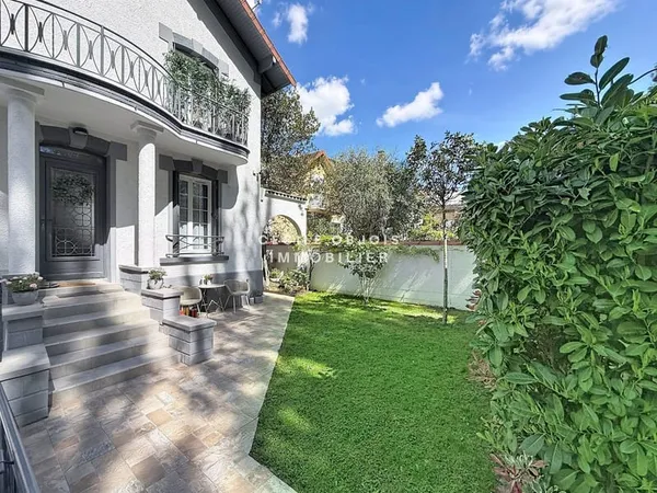 Maison 7 pièces 4 chambres