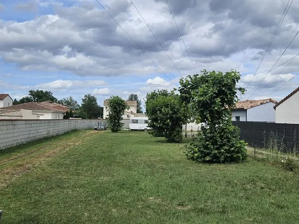 Terrain 842 m² Roques