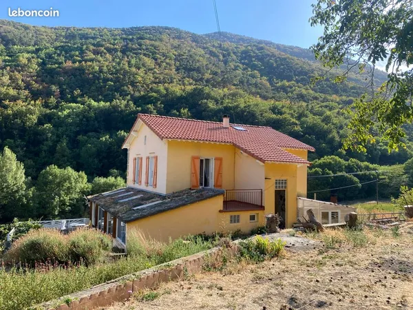 Maison 8 pièces 136 m²