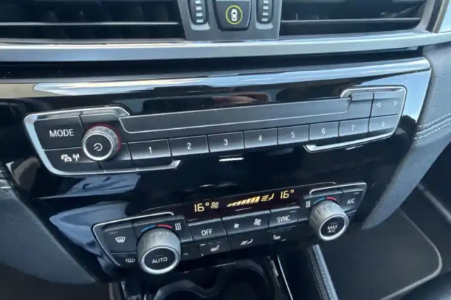 Bmw X1 sdrive 16d 116 ch dkg7 — photo 23