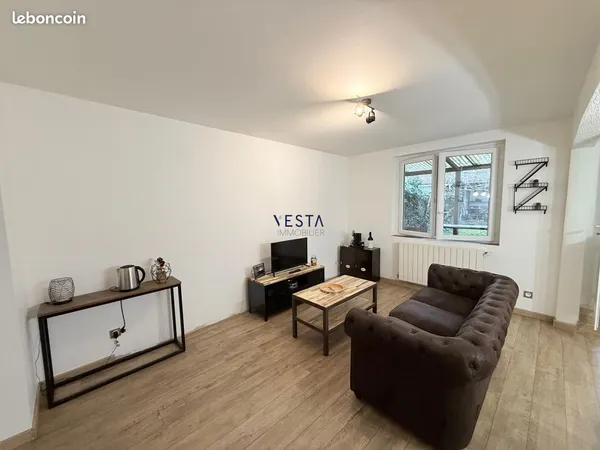 Maison 2 pièces 76 m²