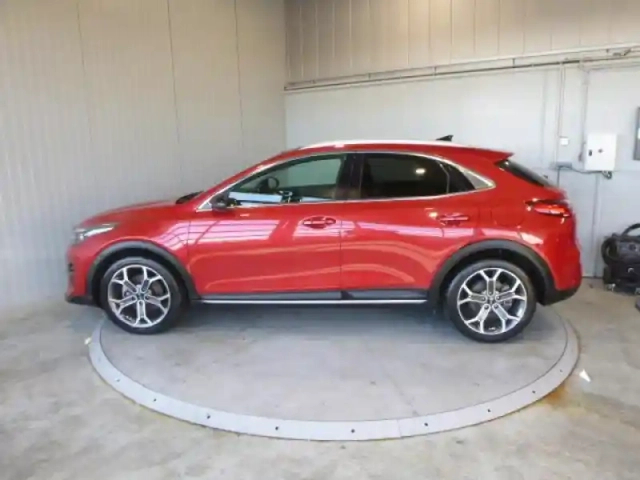Kia Xceed 1.4 t-gdi 140ch design dct7 — photo 8