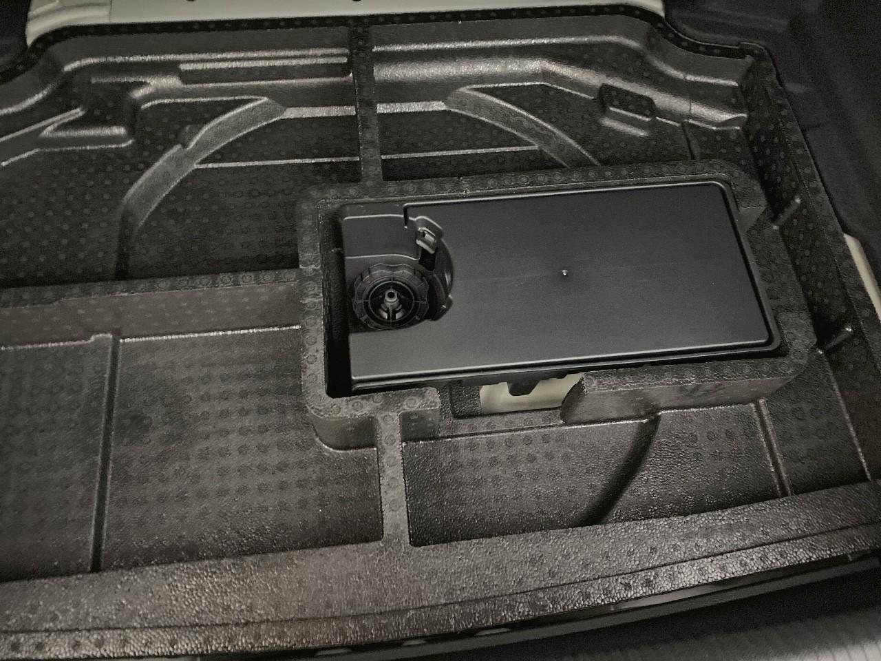 Peugeot 308 hybrid 145 e-dcs6 allure — photo 16