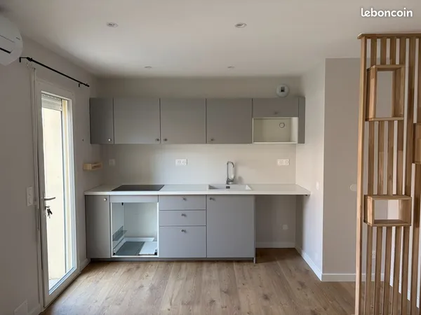 Bel appartement T3 - 65m2 - refait à neuf + clim + parking