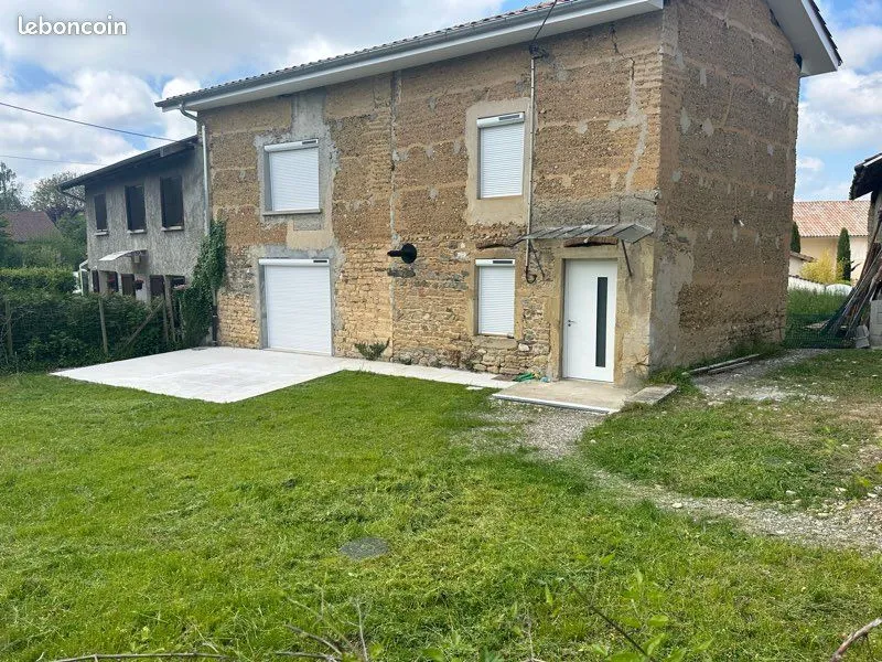 Photo 1