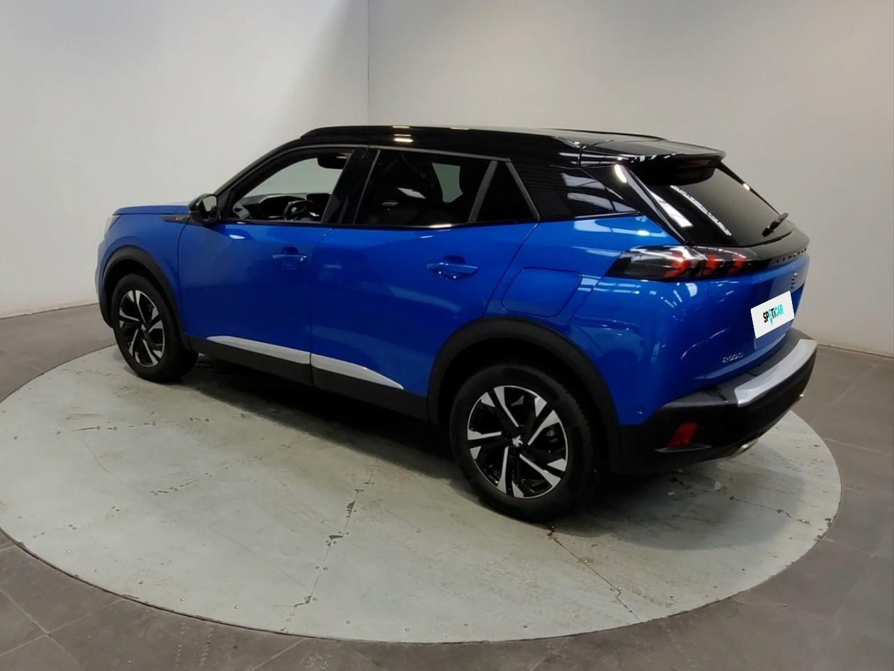 Peugeot 2008 puretech 130 s&s eat8 gt — photo 3