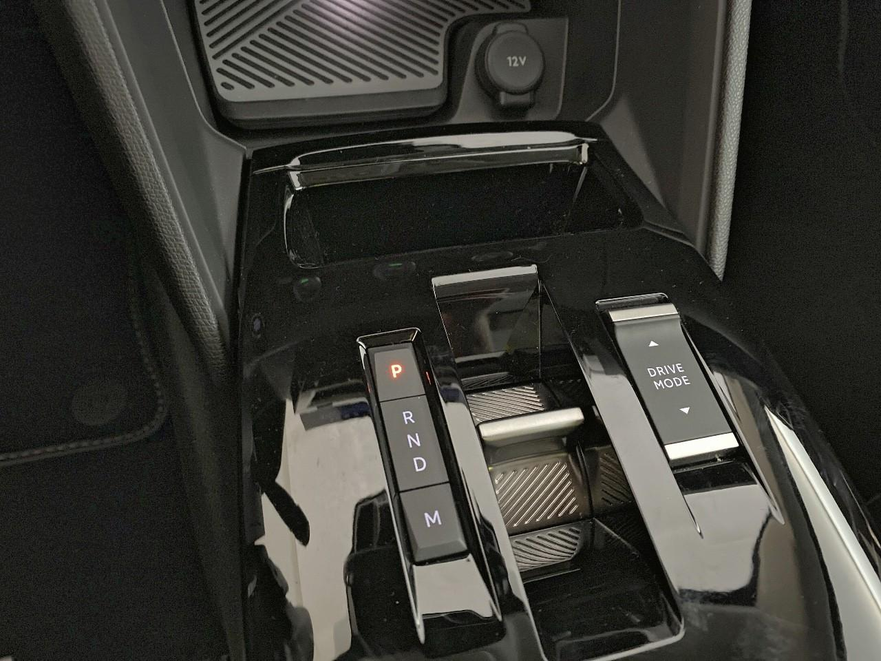 Citroën C4 hybride 145 ch e-dcs6 max — photo 15