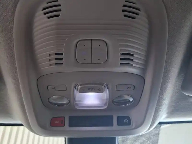 Citroën C3 Aircross puretech 110 s&amp;s eat6 — photo 8