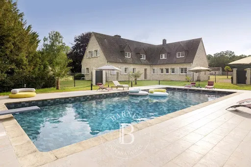 Propriété 22 pièces 800 m²
