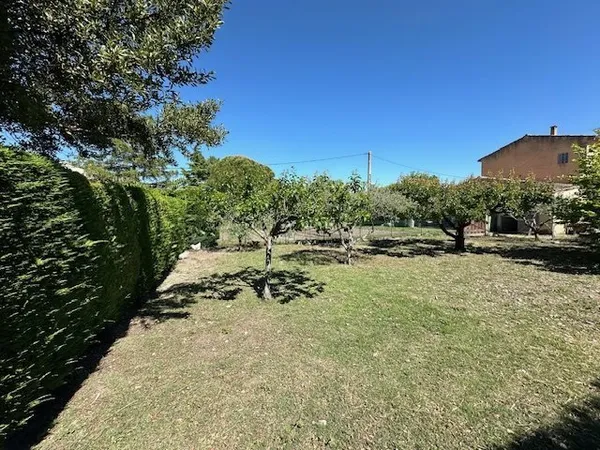 A Vendre Terrain Constructible Sur Pernes Les Fontaines