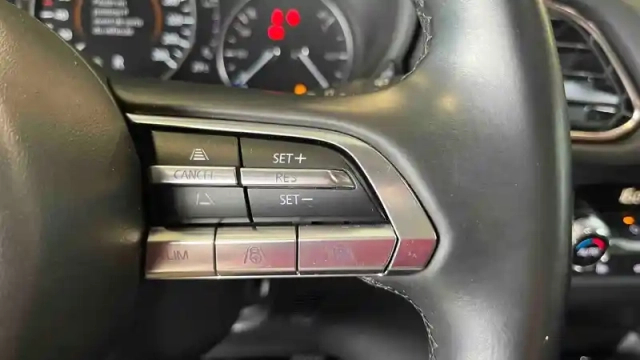 Mazda Cx-30 2.0l e-skyactiv g m hybrid 122 ch 4x2 bva6 — photo 20