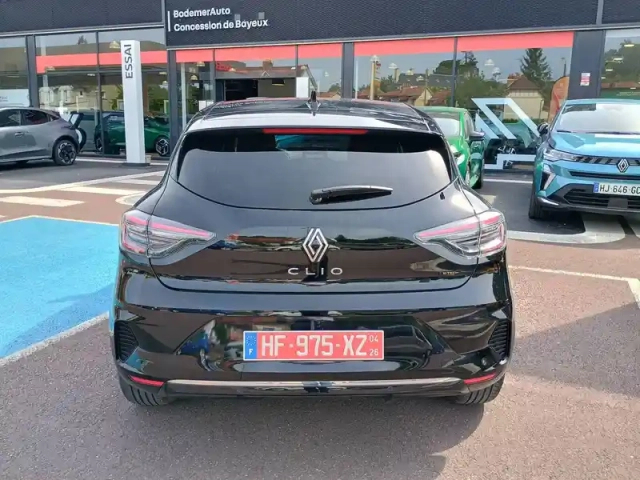 Renault Clio e-tech full hybrid 145 ch gsr2