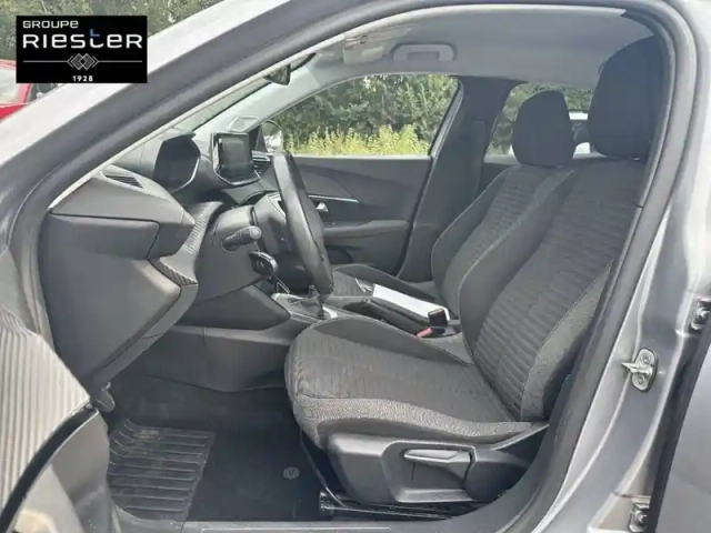 Peugeot 2008 puretech 100 s&amp;s bvm6 — photo 11
