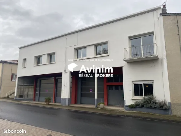 Local 650 m² Joze