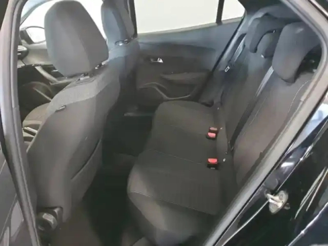 Peugeot 2008 1.2 puretech 130ch s&amp;s style eat8 — photo 13