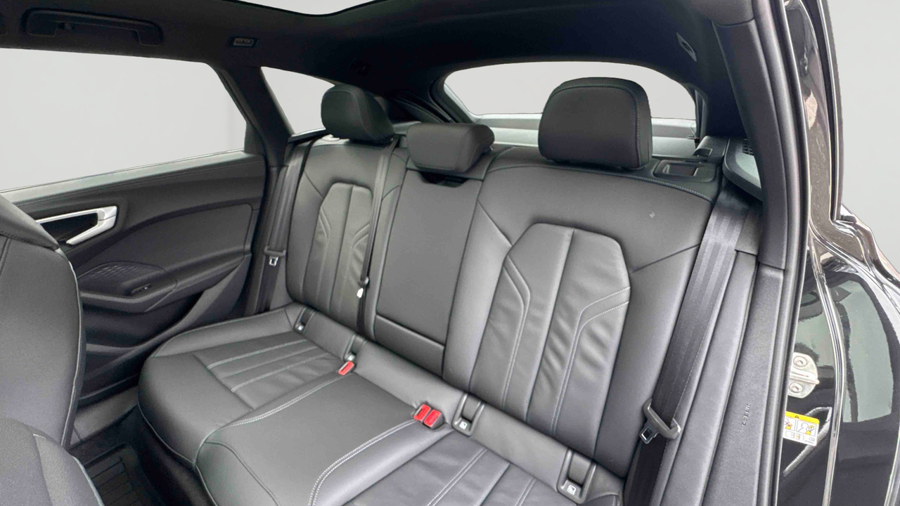 Audi A5 Avant e-hybrid 299 ch S tronic 7 Quattro — photo 20