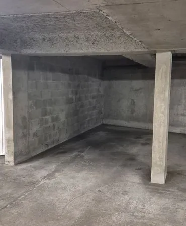 Place de parking sécurisée - Dauphiné / Lacassagne