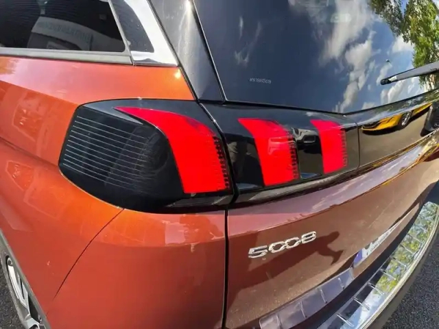 Peugeot 5008 puretech 130ch s&amp;s eat8 — photo 17
