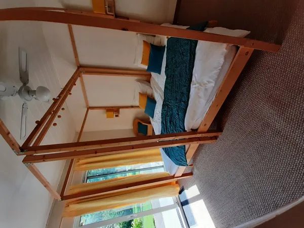 Loue Chambre meublée à Pluméliau entre Baud Locminé Pontivy - 1 chambre, 17m²