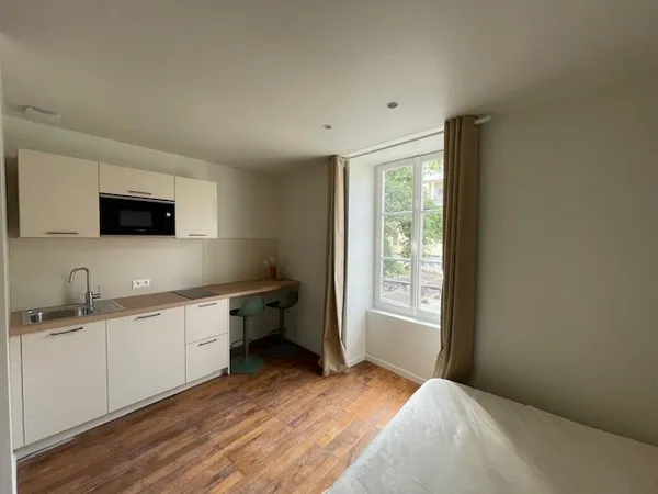 NANTES - STUDIO MEUBLE