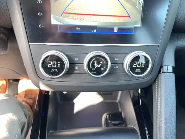 Renault Kadjar blue dci 115 — photo 33