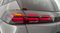 Peugeot 2008 1.2 PureTech 130ch S&S GT EAT8 — photo 25