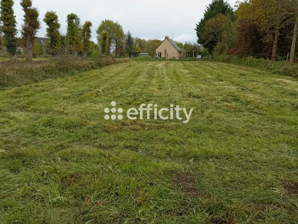 Terrain 866 m²