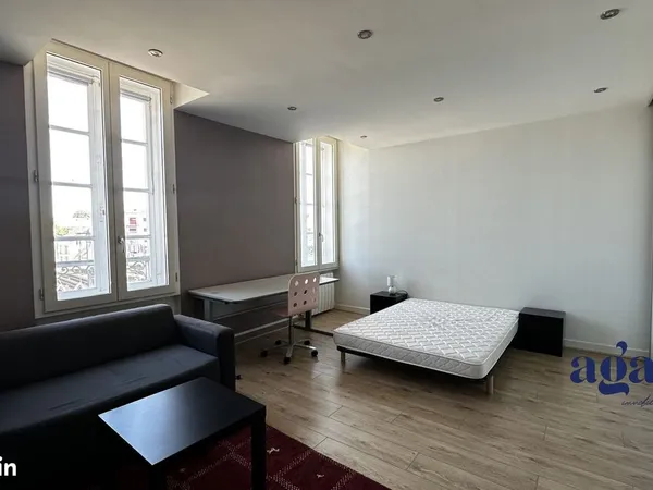 Studio 1 pièce 30 m²