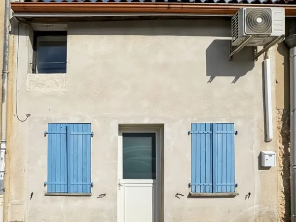 À vendre : maison de ville de 53m², 3 pièces située à MONTENDRE (17130)