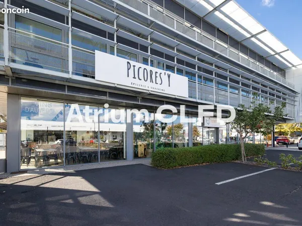 Local commercial 147 m² AUBIERE