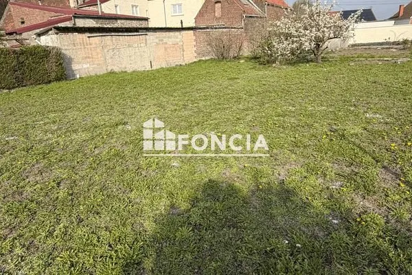 Terrain 657 m²