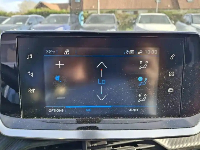 Peugeot 2008 puretech 130 s&amp;s bvm6 — photo 7