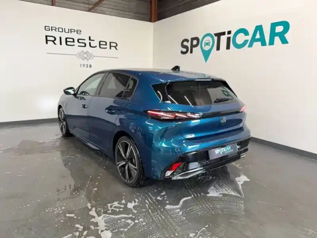 Peugeot 308 phev 225 e-eat8 — photo 12