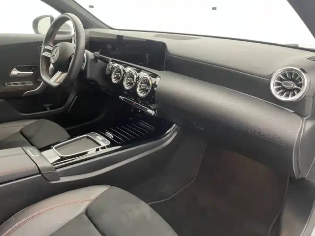 Mercedes Classe A 200 d 8g-dct — photo 30