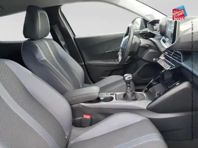 Peugeot 2008 1.2 puretech 130ch s&amp;s allure pack — photo 5