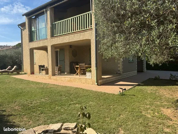 Villa traditionnelle avec deux logements